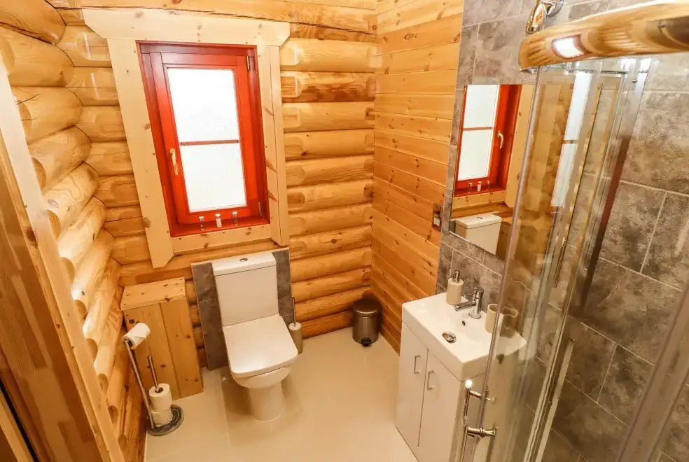 Shower room at Oak Lodge