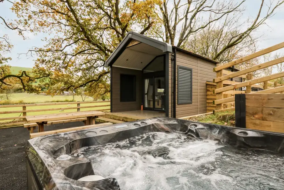 Private Hot Tub at Oak Tree View