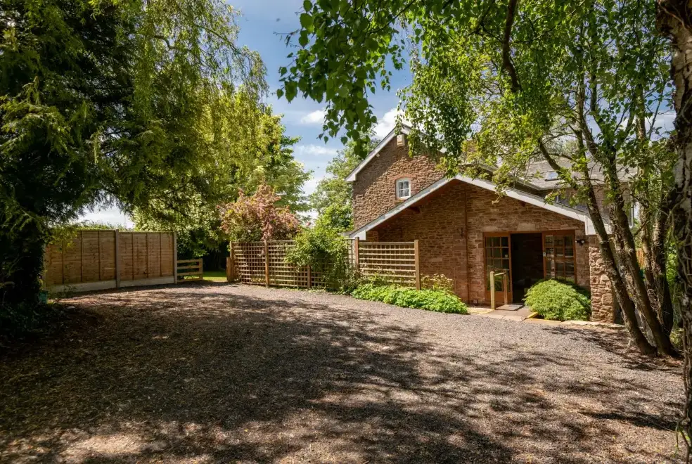 Old Barn House, Hereford, from the outside