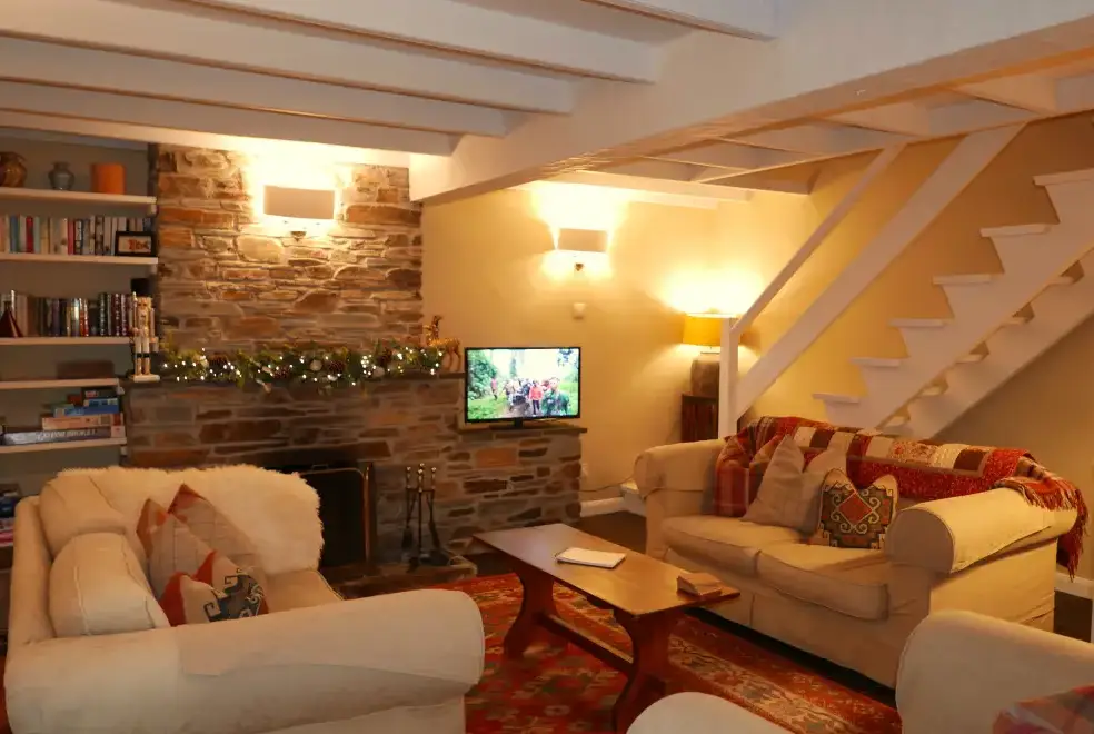 Lounge at Old Hundredth