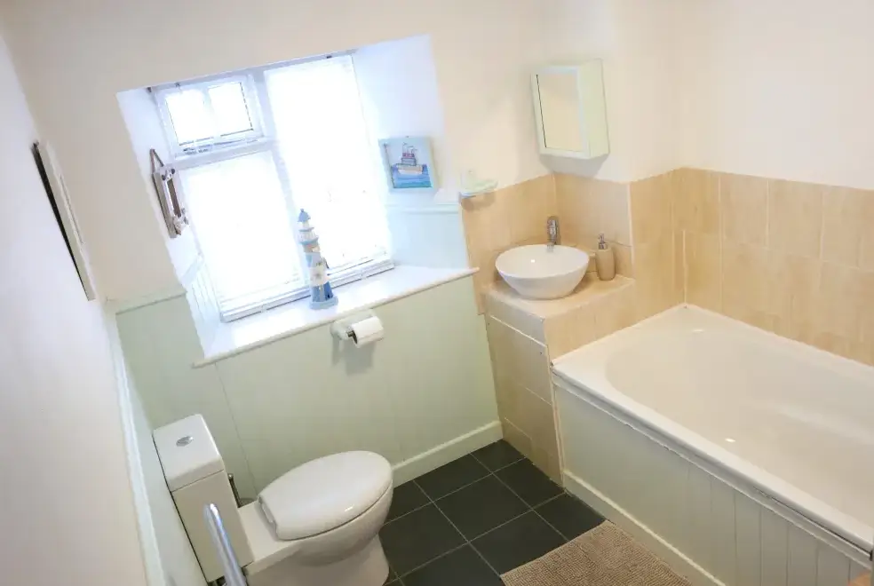 Family bathroom at Old Hundredth