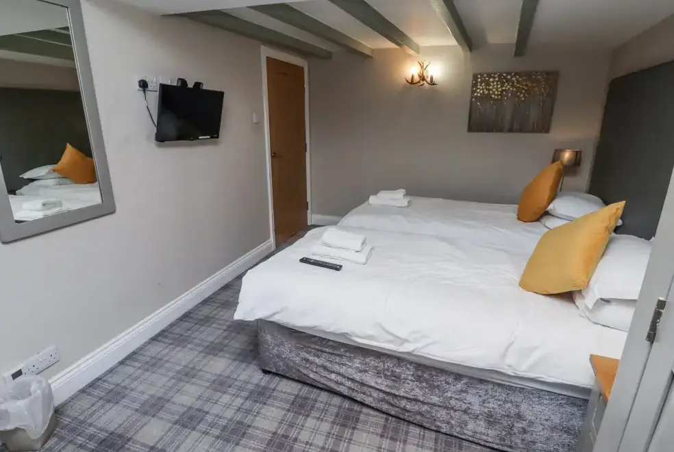 Bedroom at Old Mill (Lucker)