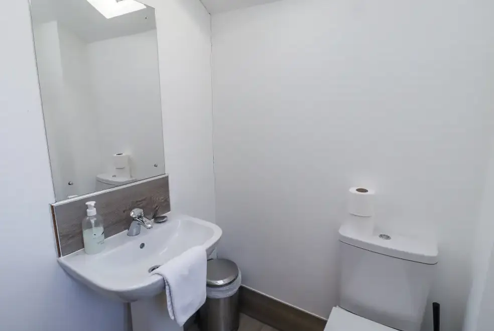 Loo at Old Mill (Lucker)