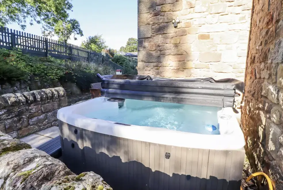 Private Hot Tub at Old Mill (Lucker)