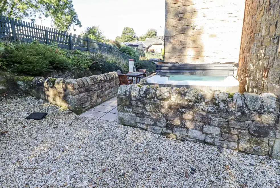 Private Hot Tub at Old Mill (Lucker)