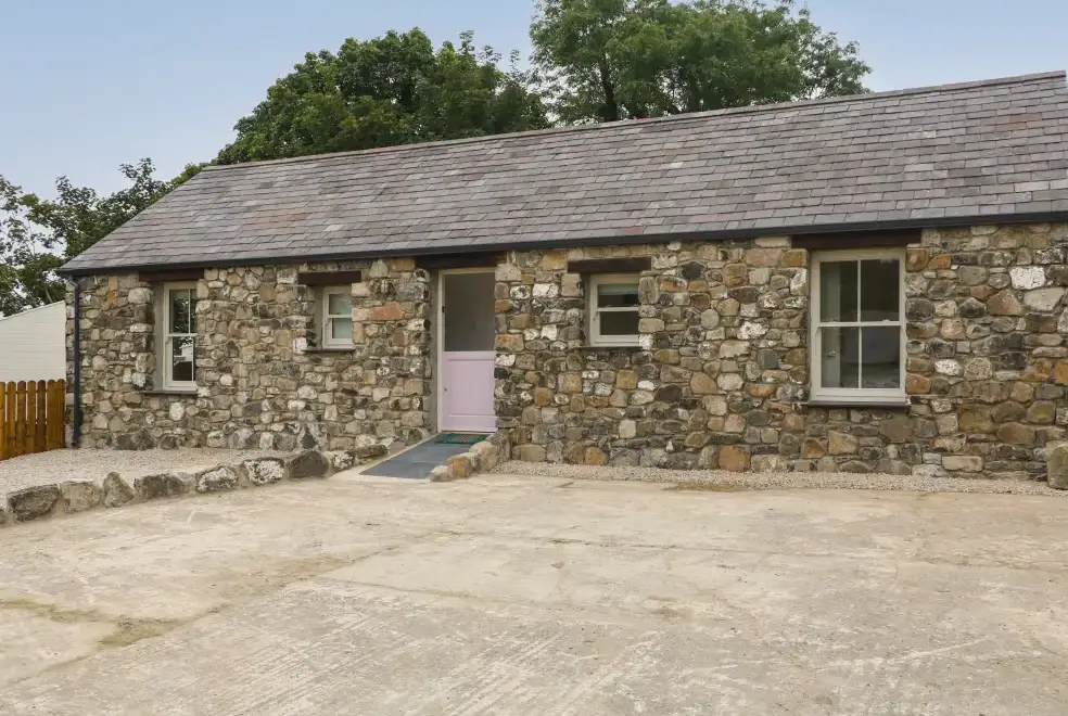 Old Shop Cottage, from the outside