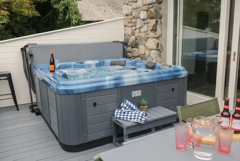 Private Hot Tub at Old Shop Cottage