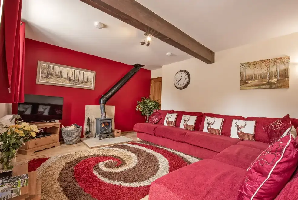 Lounge at Oliver's Mill with shared Indoor Pool, Sports Court & Play Area