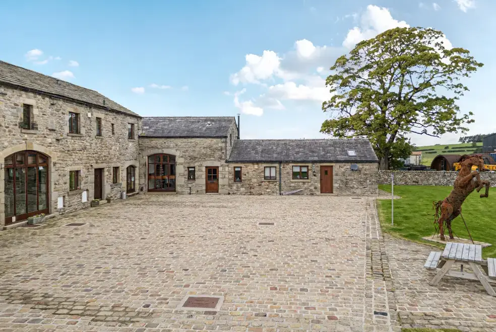 Orcaber Farmhouse, from the outside