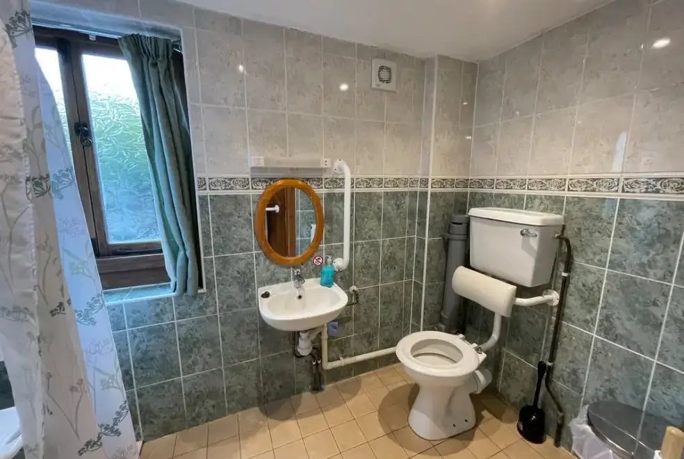 Wet room at Orchard Barn at Duvale Priory