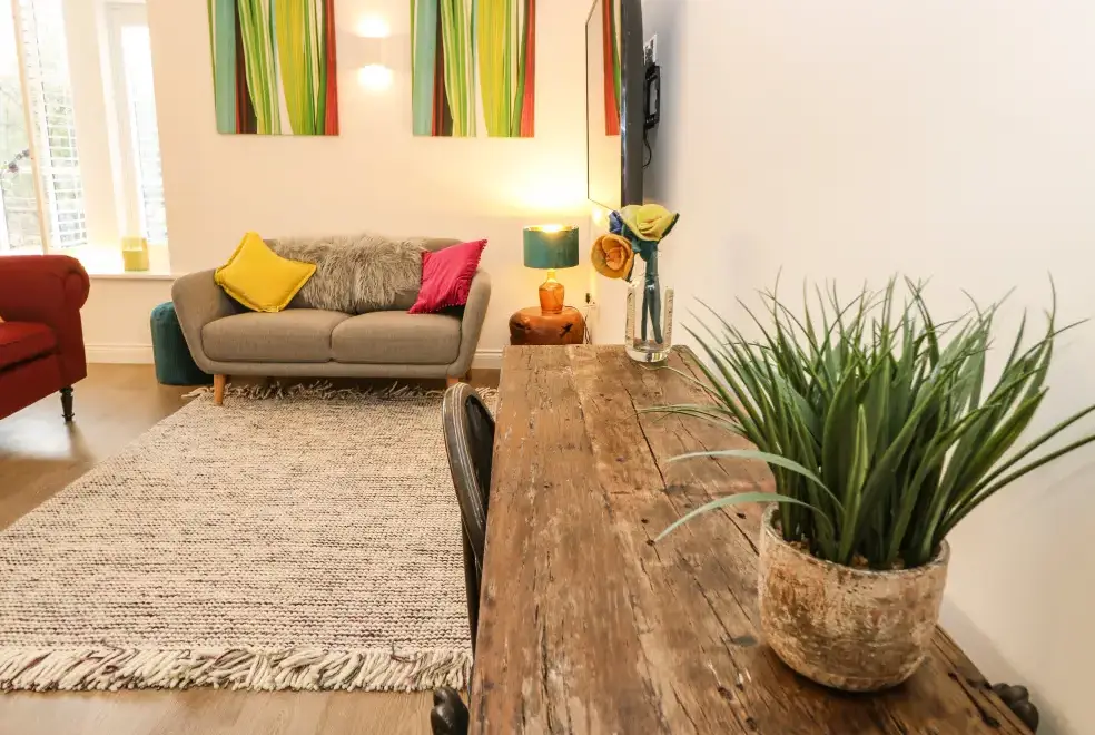 Lounge at Over The Arch Retreat