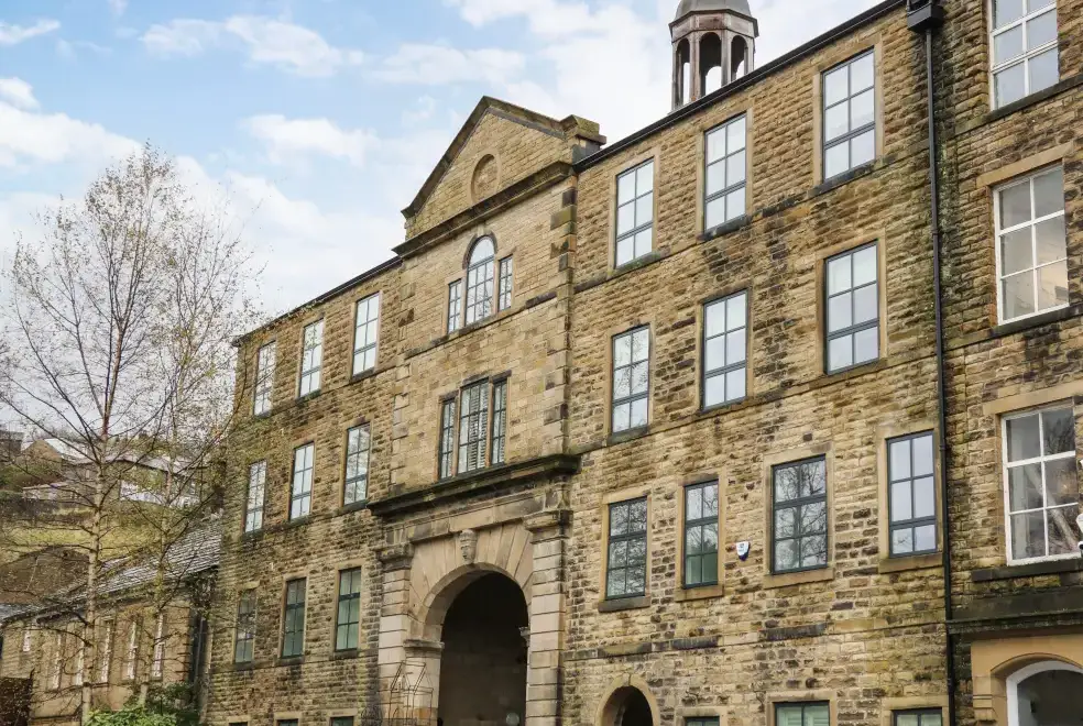 Surrounding area near Over The Arch Retreat