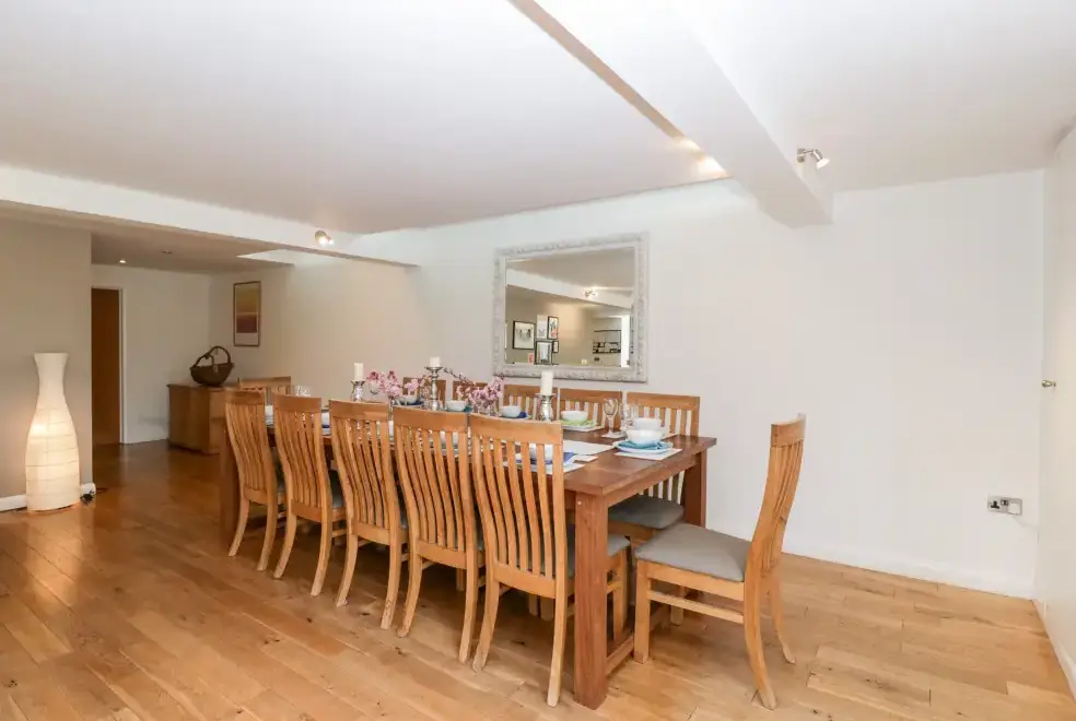 Dining room at Owl Barn