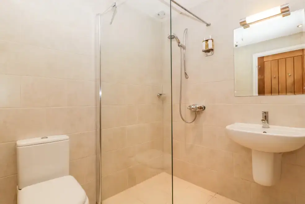 Shower room at Owl Barn
