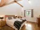 Bedroom at Owl Barn - thumbnail photo