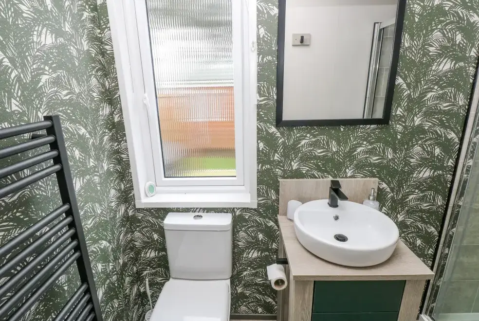 Shower room at Oyster Lodge