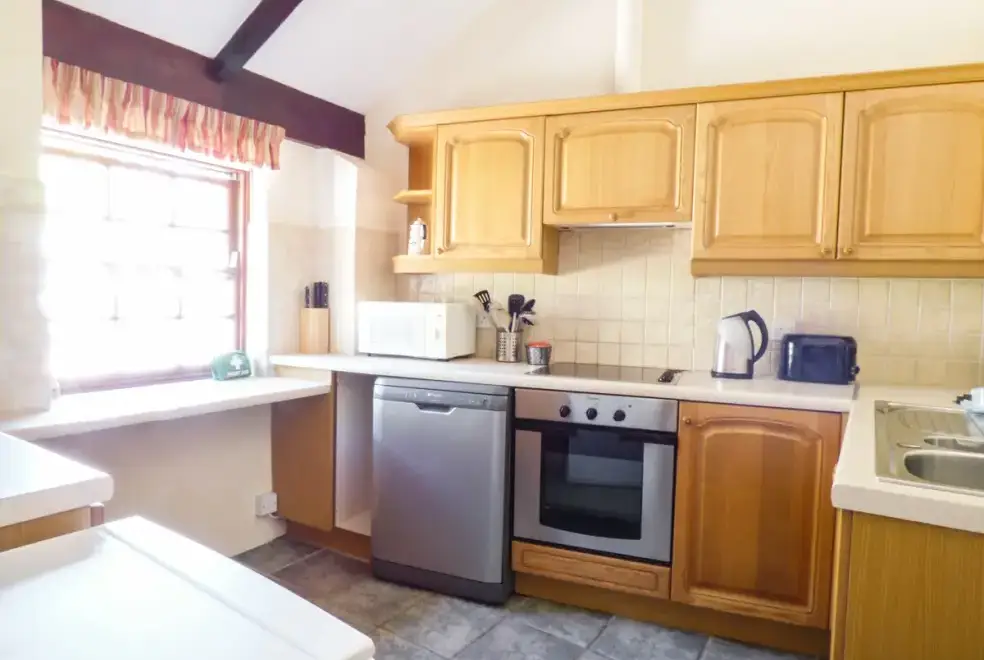 Kitchen/diner at Parlour Cottage