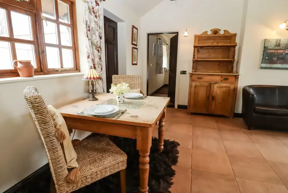 Dining room at Parlour Rural Retreat near the Malvern Hills and Cotswolds