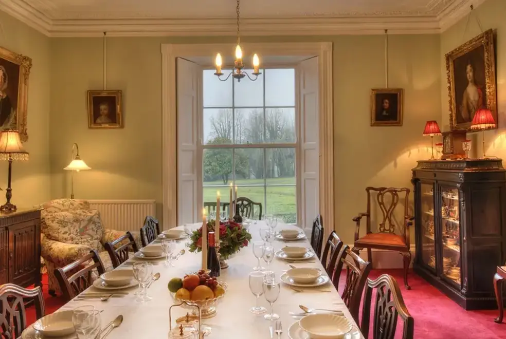 Dining room at Parnacott