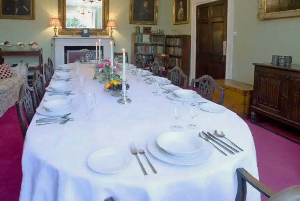 Dining room at Parnacott