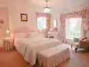 Bedroom at Parnacott - thumbnail photo