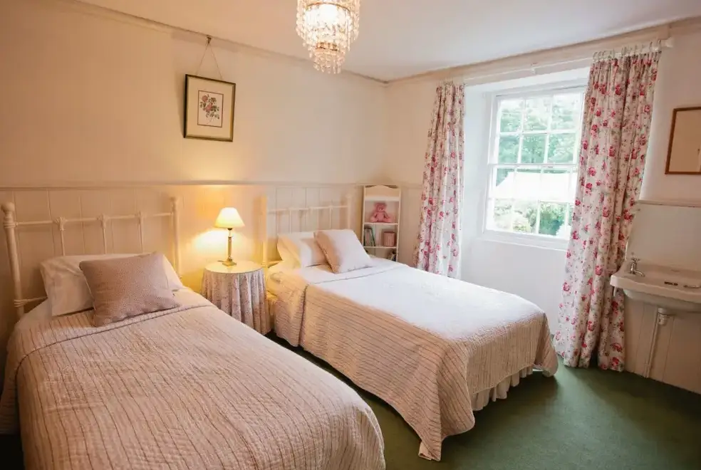 Bedroom at Parnacott