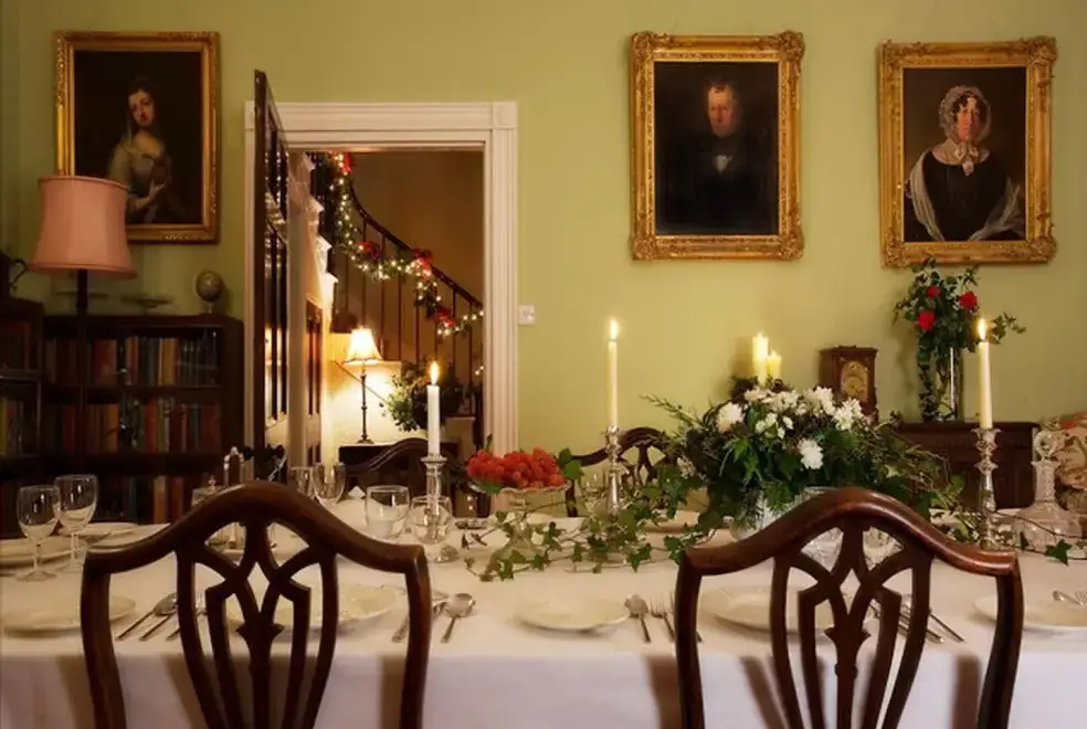 Dining room at Parnacott