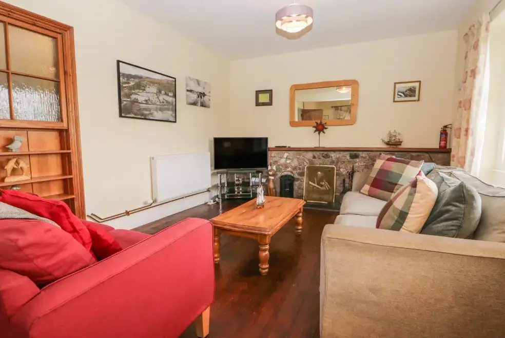 Lounge at Peel Place Noddle