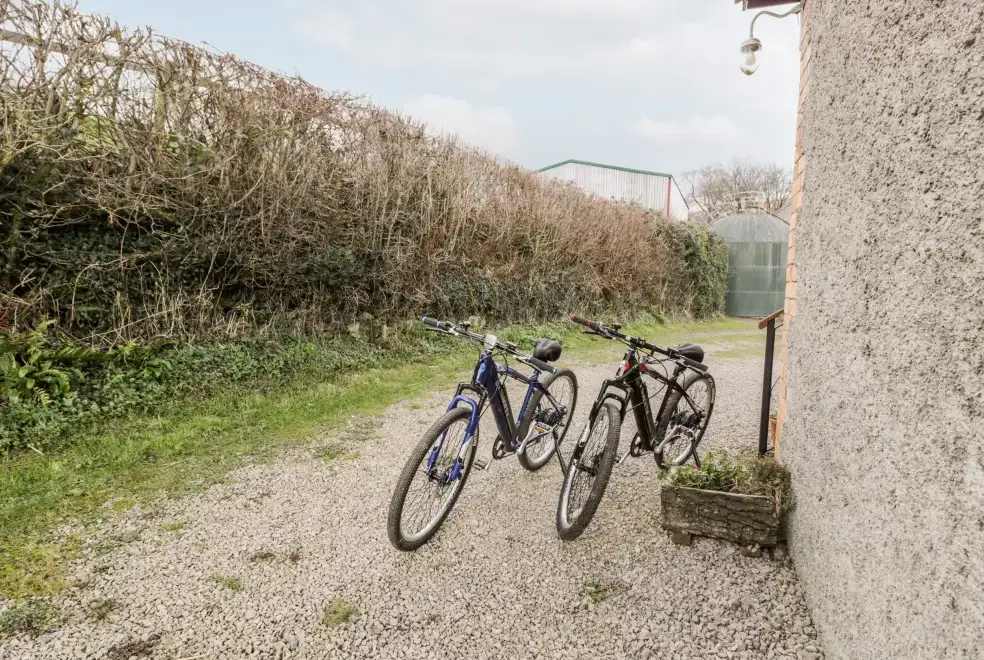 Good cycling routes near Peniarth