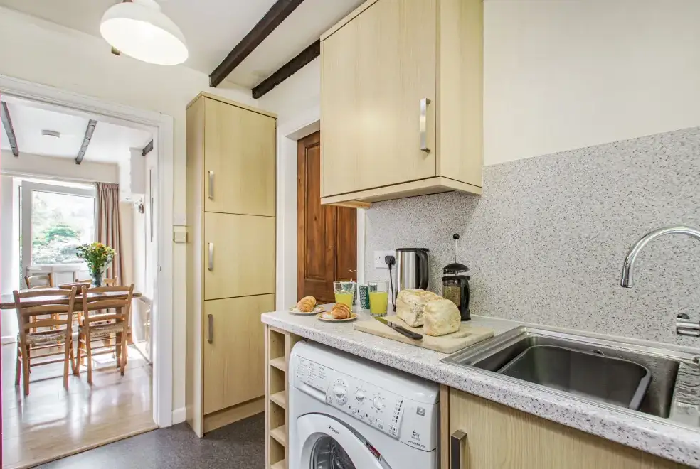 Well equipped kitchen at Penlan