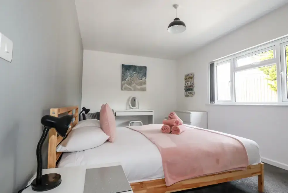 Bedroom at Penn-An-Vownder Holiday Bungalow