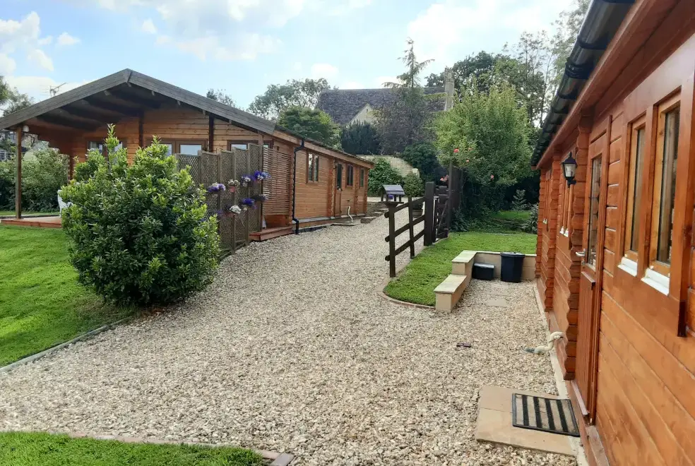 Pennylands Hill View Lodge, from the outside