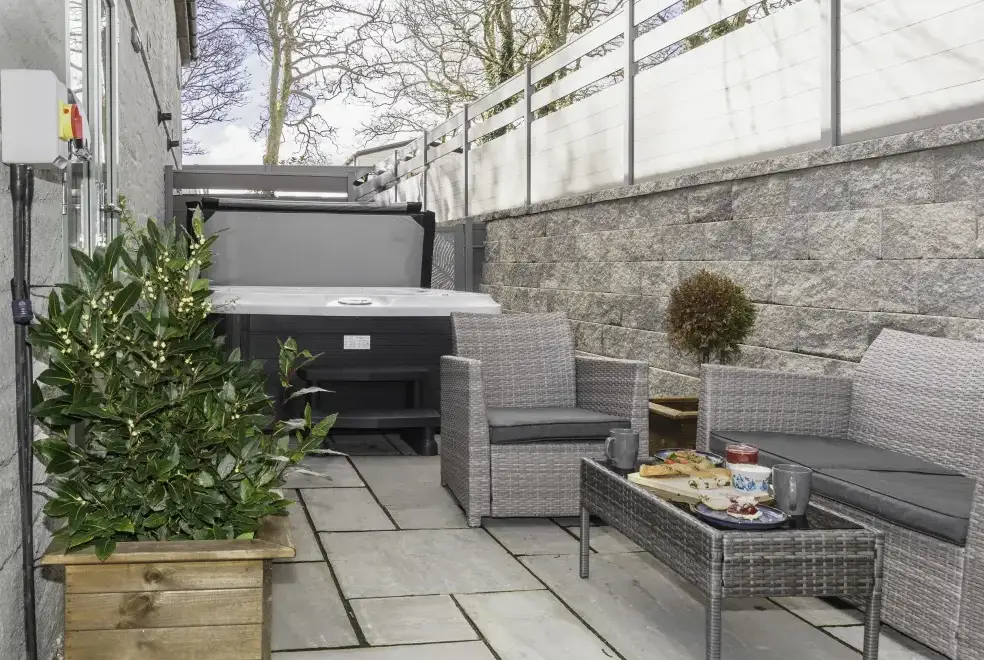 Private Hot Tub at Penpoll