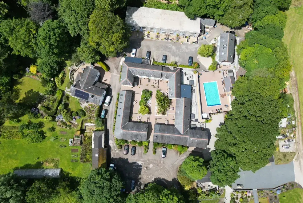 Penpoll, from the outside