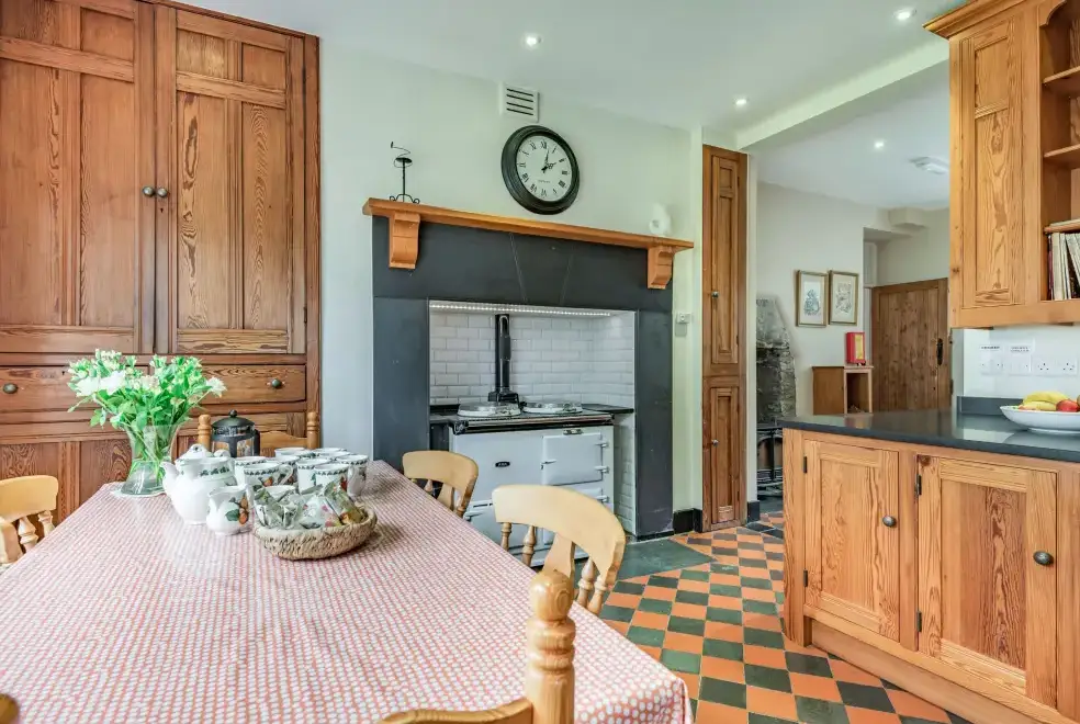 Farmhouse style kitchen at Pensarn Hall Dogs-welcome Cottage, Snowdonia North Wales 