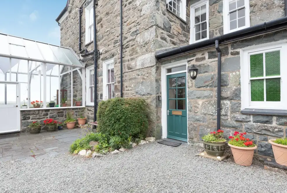 Enclosed garden at Pensarn Hall Dogs-welcome Cottage, Snowdonia North Wales 