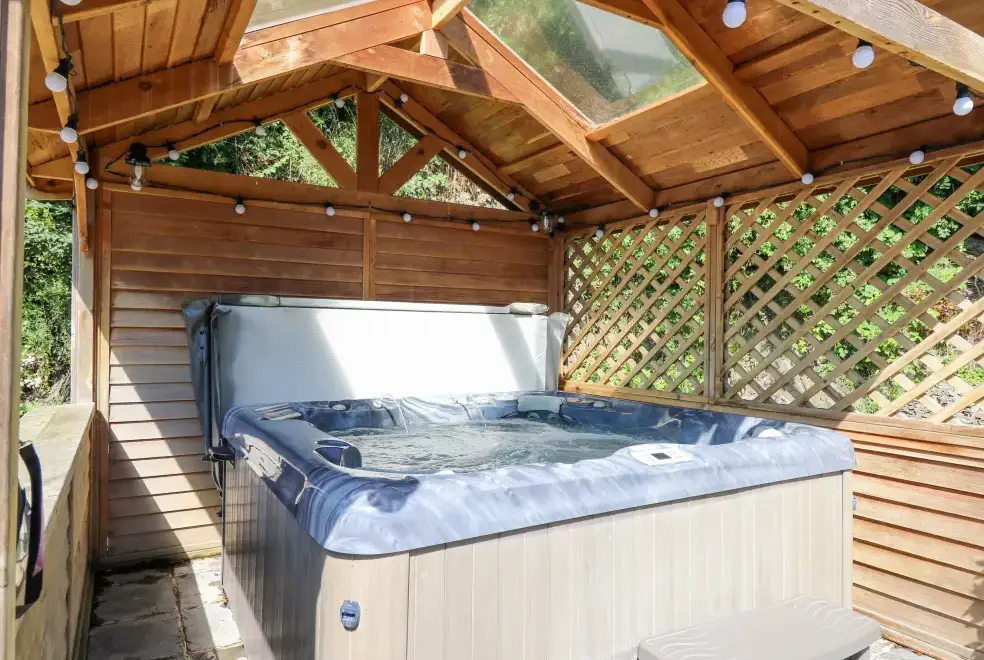 Private Hot Tub at Penuwch Fach