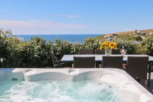 Private Hot Tub at Pepperpots, Cornwall