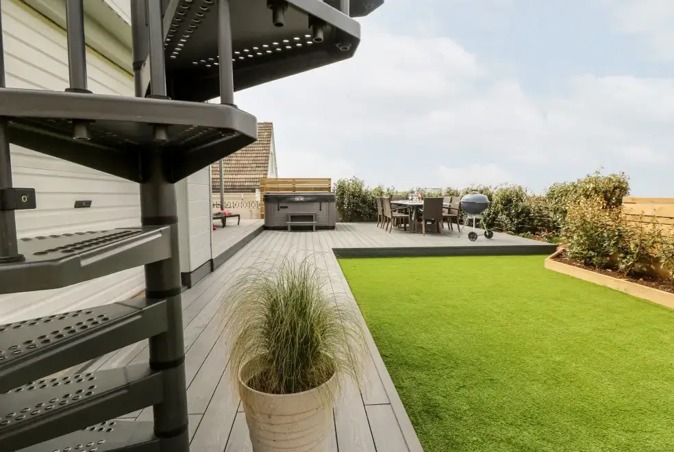 Decked area at Pepperpots