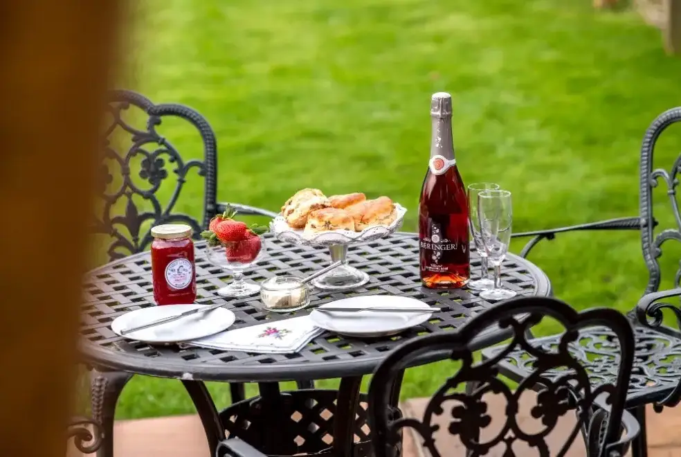 Garden furniture at Pheasant