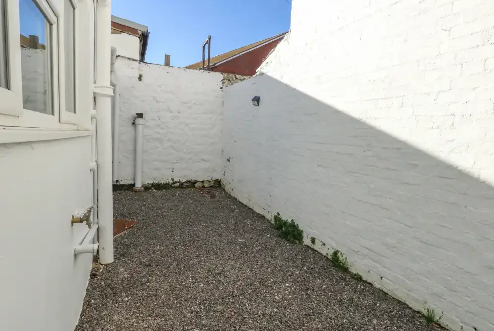 Enclosed garden at Picardy Cottage