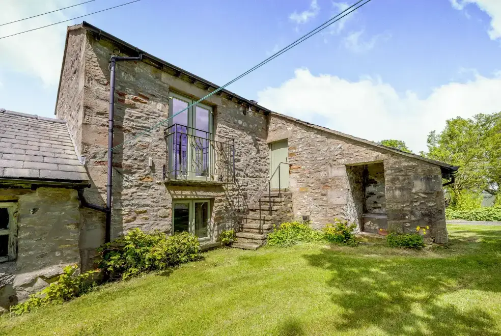 Pickle Barn, from the outside