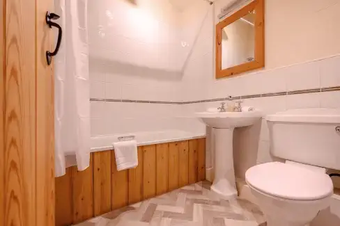 Family bathroom at Pickle Country Cottage, Cumbria