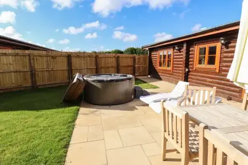 Private Hot Tub at Pine Lodge, Rutland