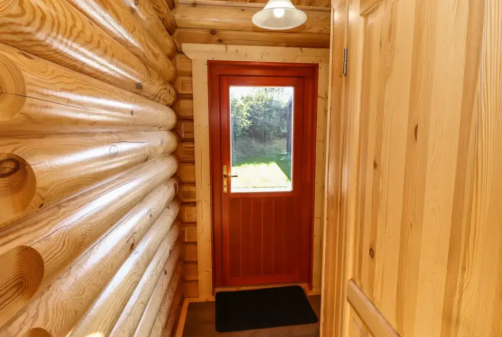 Pine Lodge, from the outside