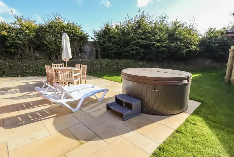 Patio area at Pine Lodge