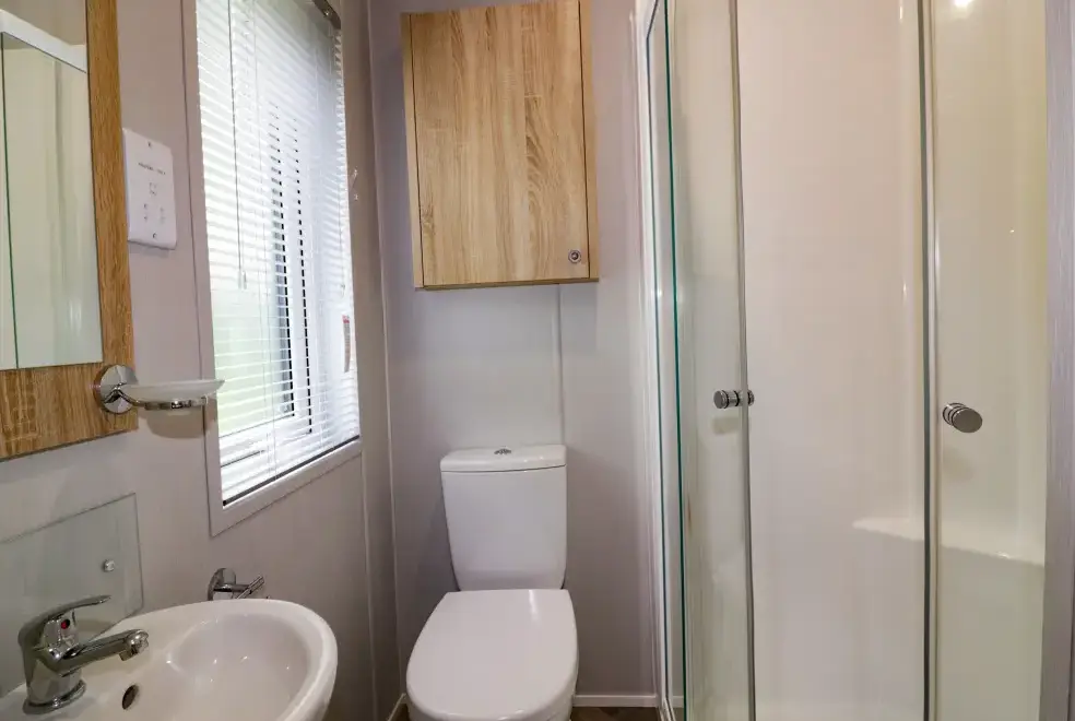 Shower room at Pinehurst Lodge