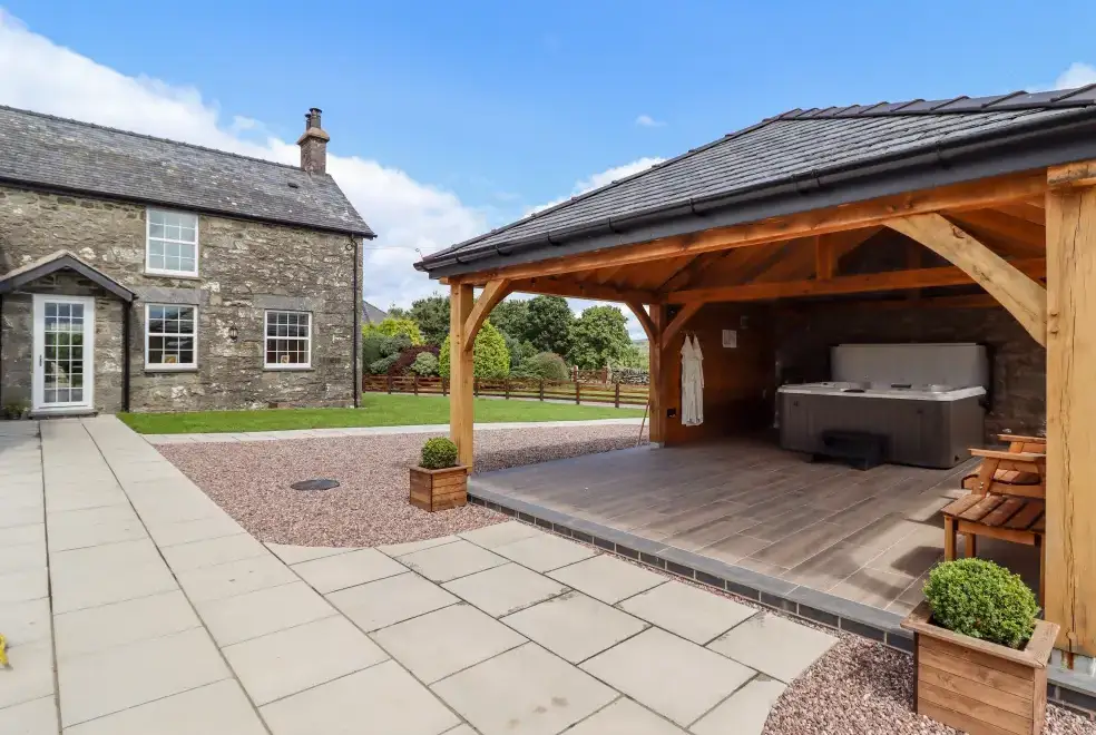 Private Hot Tub at Plas Iolyn