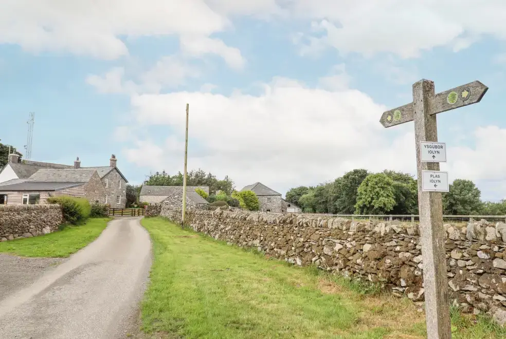 Countryside near Plas Iolyn
