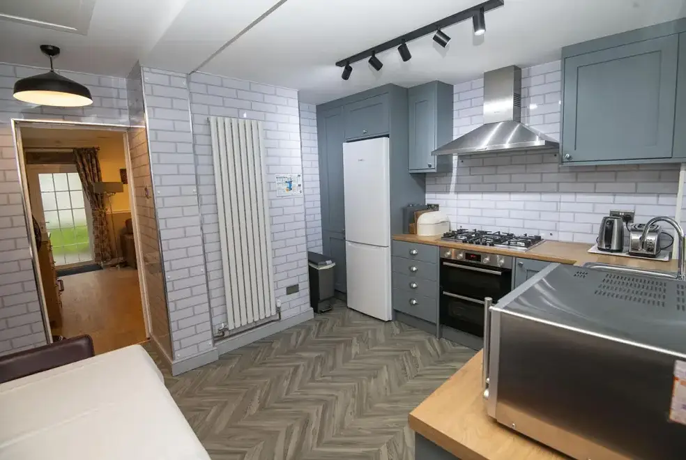 Kitchen/diner at Ploughman's Cottage